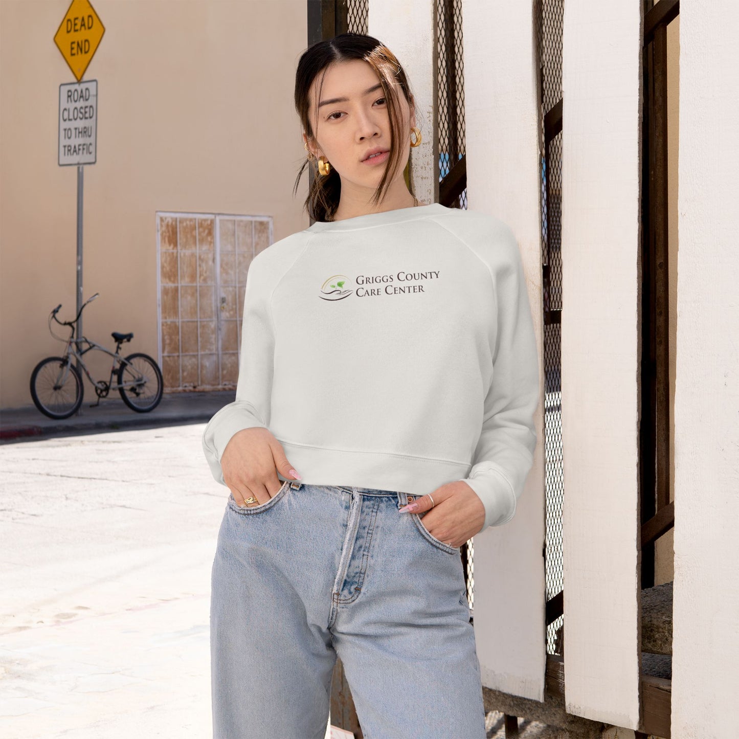 Chic Women's Cropped Fleece Pullover - Cozy Gift, Casual Wear, Workout Top, Trendy Layering, Perfect for Spring!
